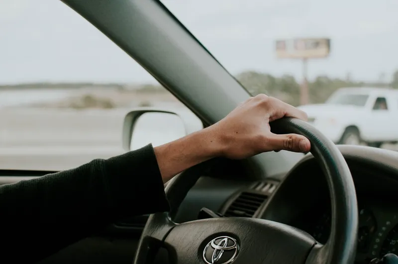 Manual driving lessons in a learner car