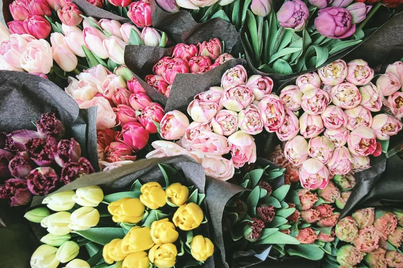 Wedding floral arrangement